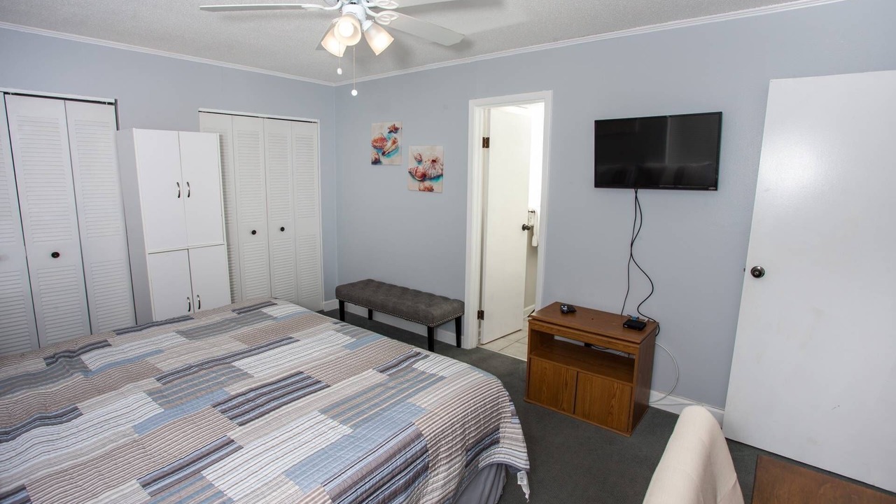 Photo of Bedroom in Shalimar