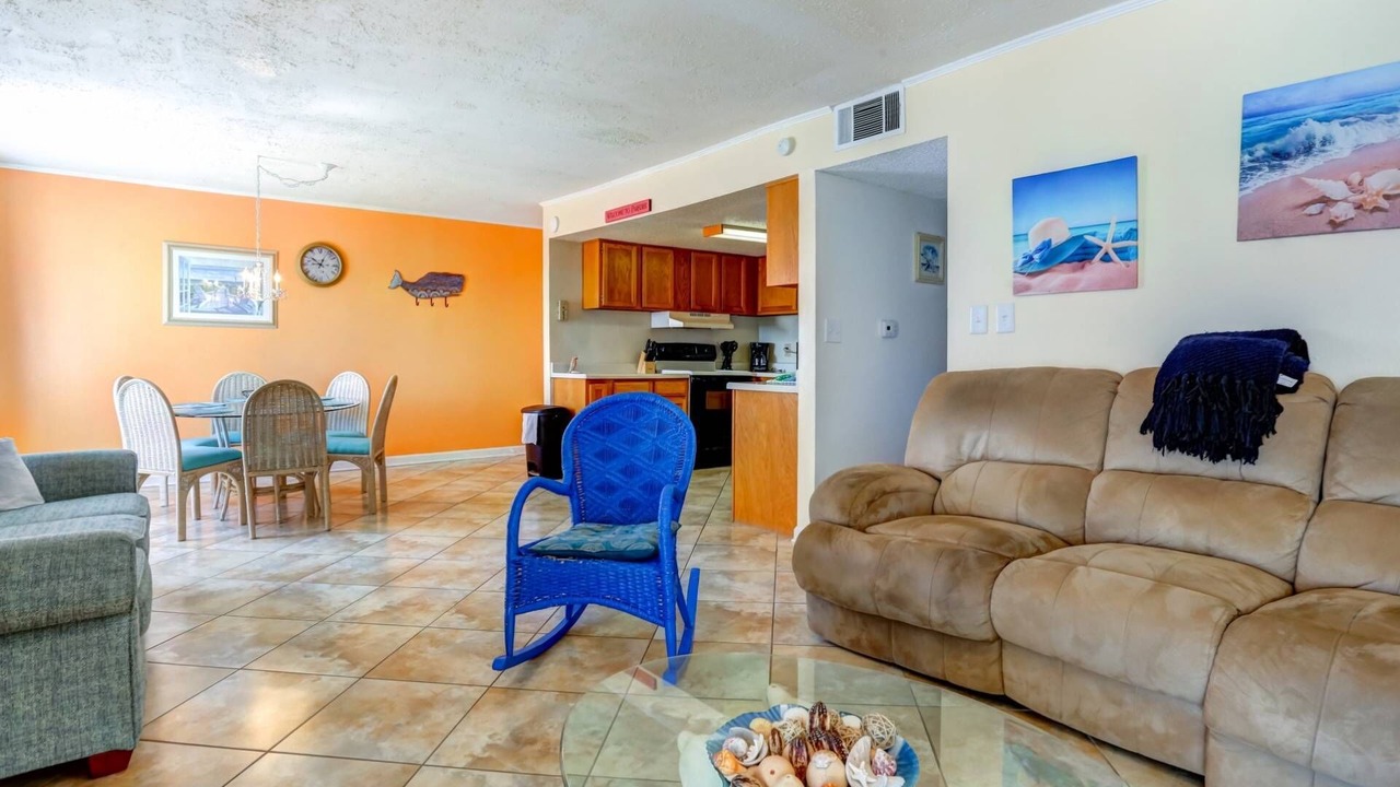 Photo of Livingroom in Shalimar