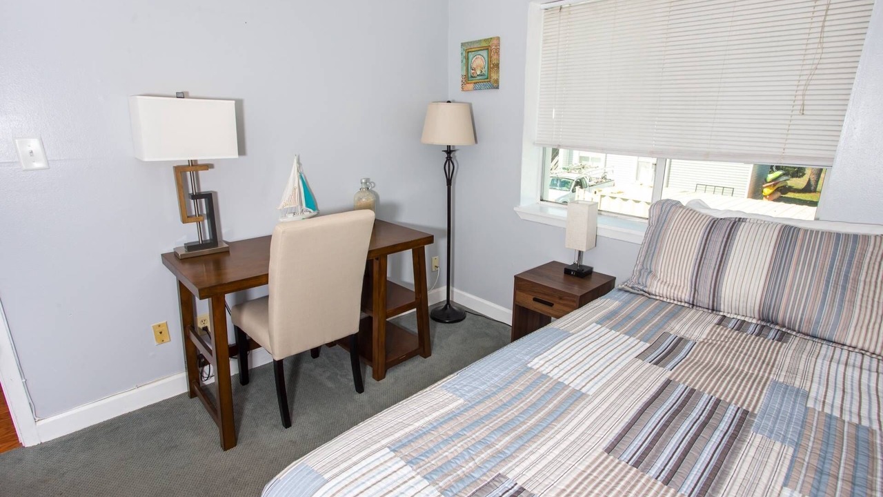 Photo of Bedroom in Shalimar