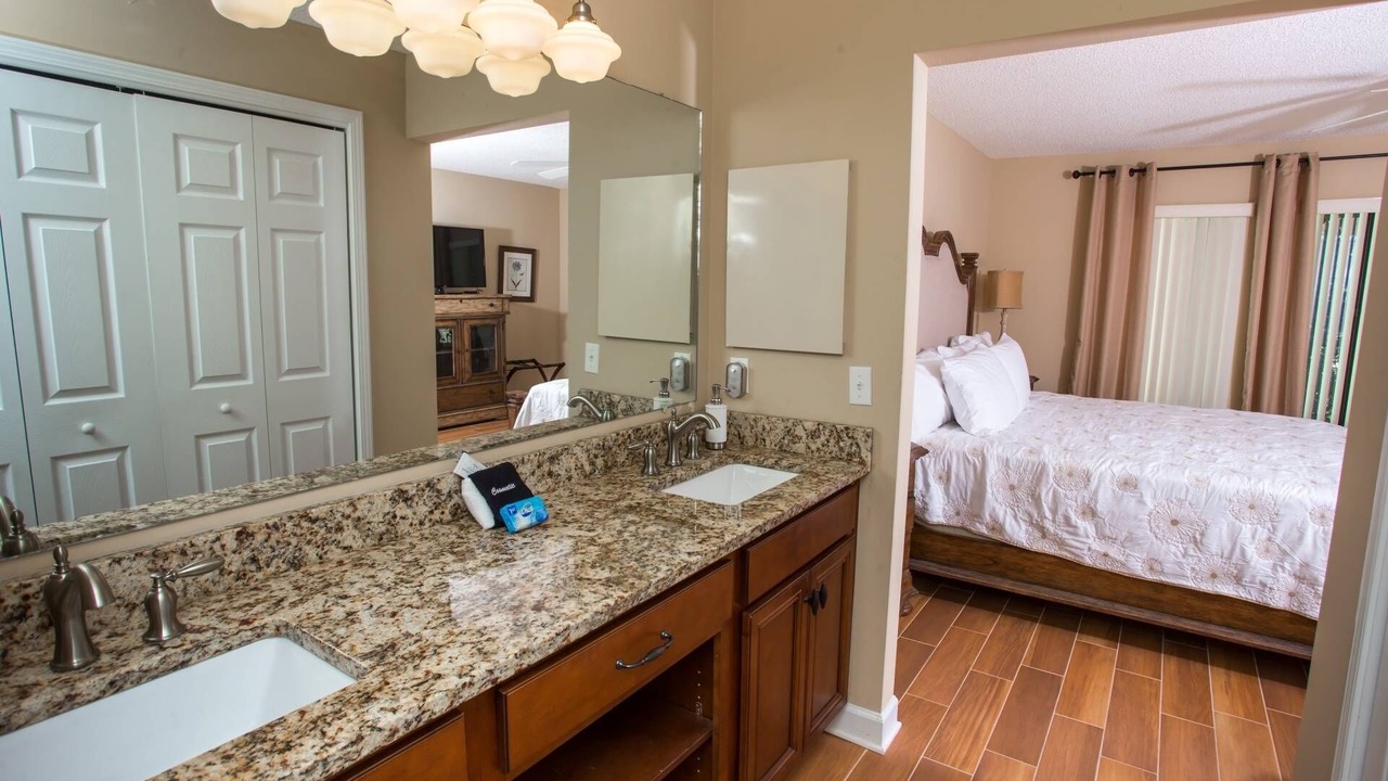 Photo of Bedroom in Niceville