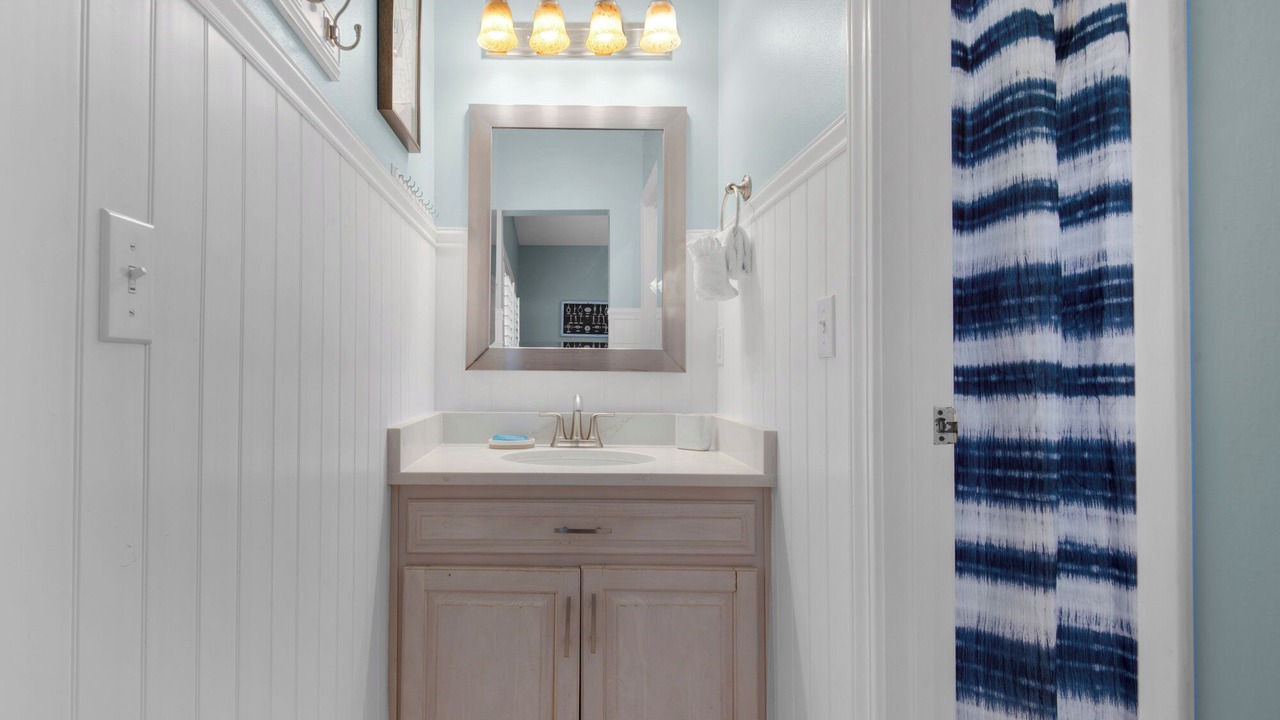 Photo of Bathroom in Crystal Shores