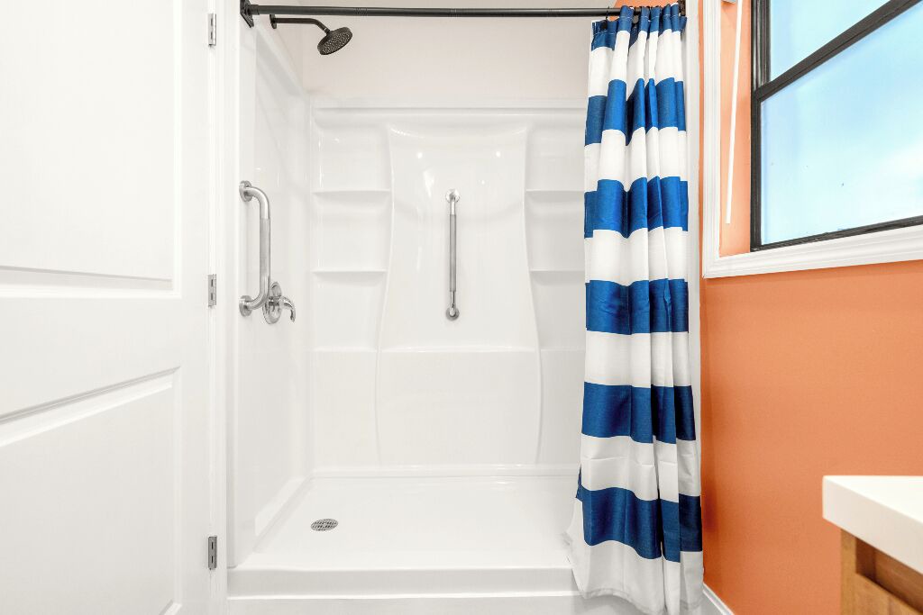 Photo of Bathroom in Treasure Island