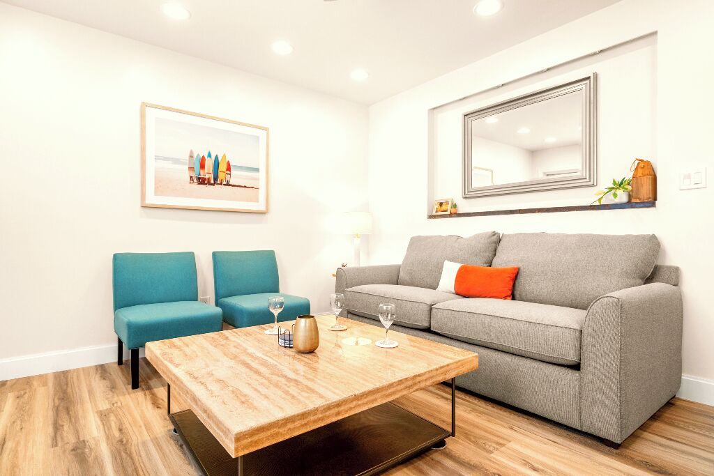 Photo of Livingroom in Treasure Island