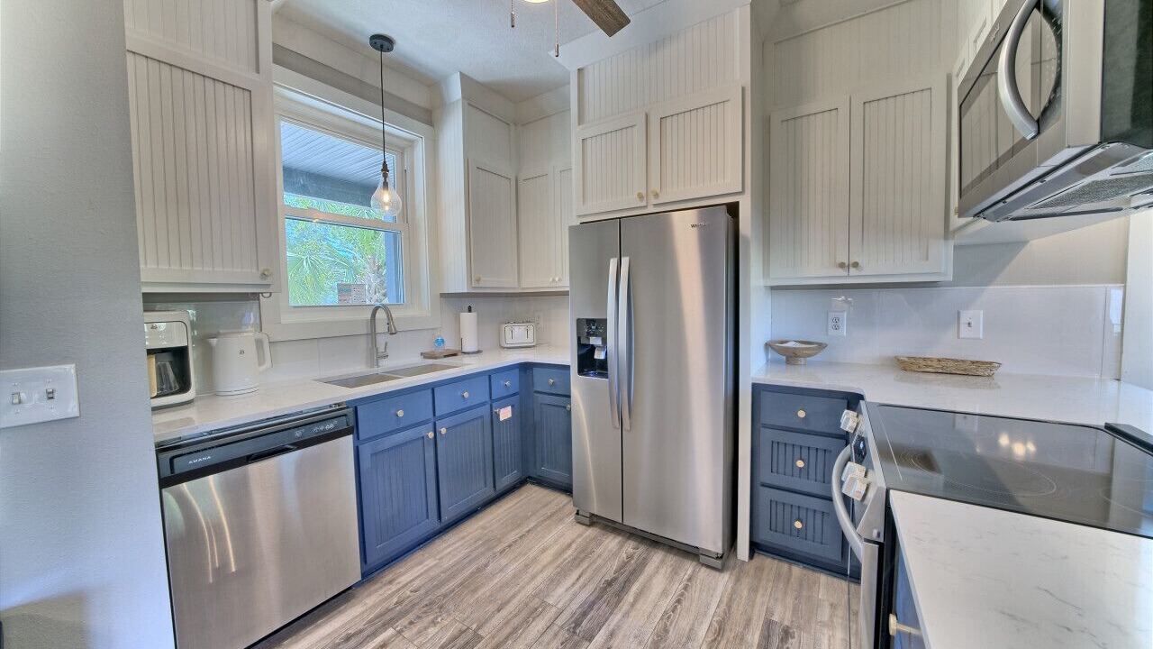 Photo of Kitchen in Summer Breeze