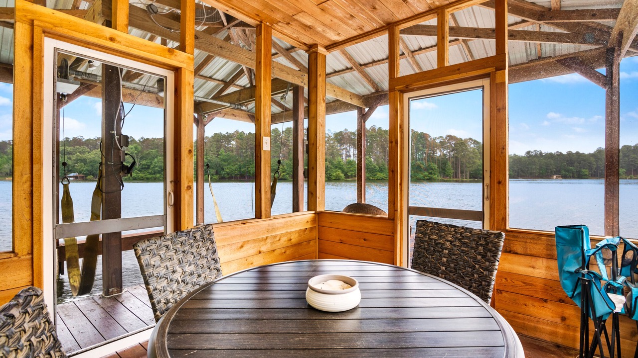 Photo of Outdoor in Holly Lake Ranch