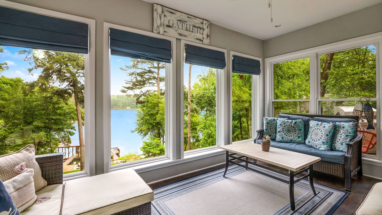 Photo of Livingroom in Holly Lake Ranch