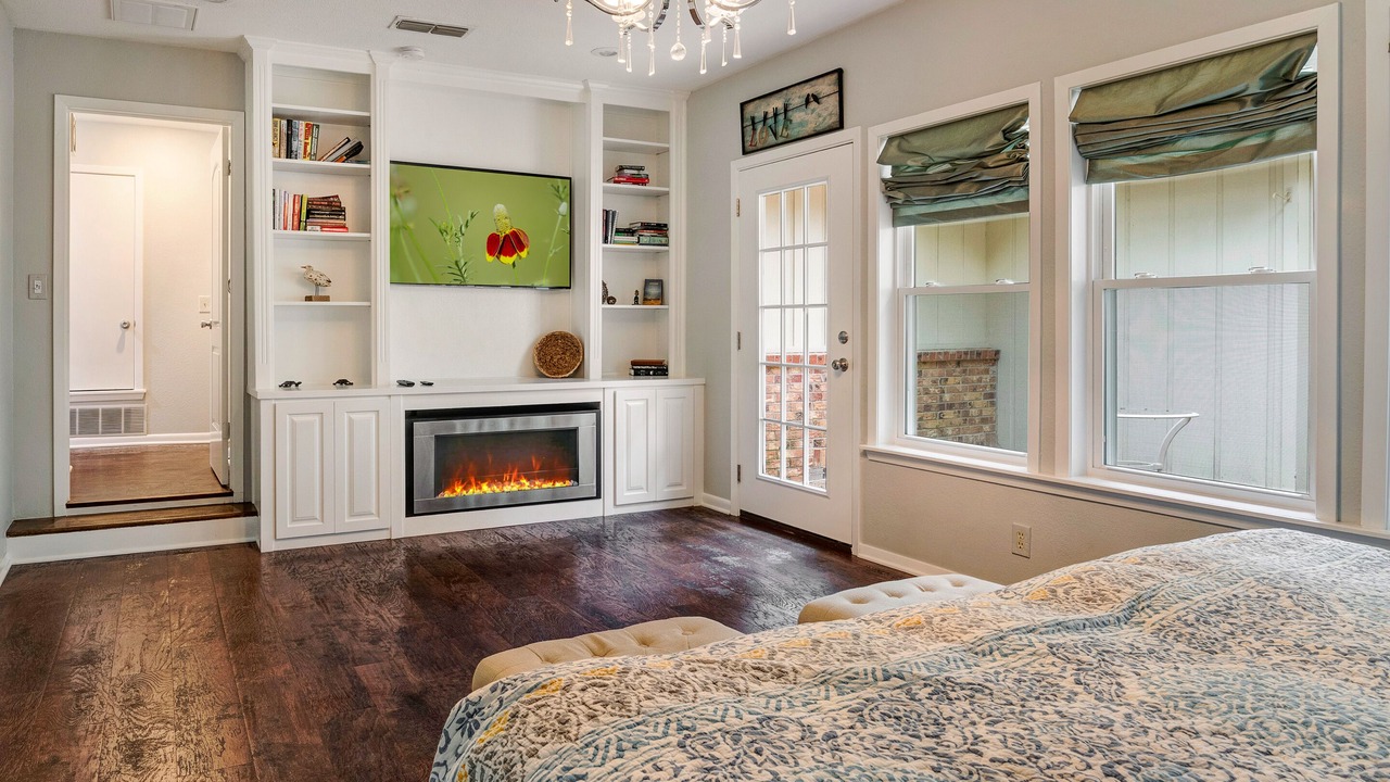 Photo of Bedroom in Holly Lake Ranch