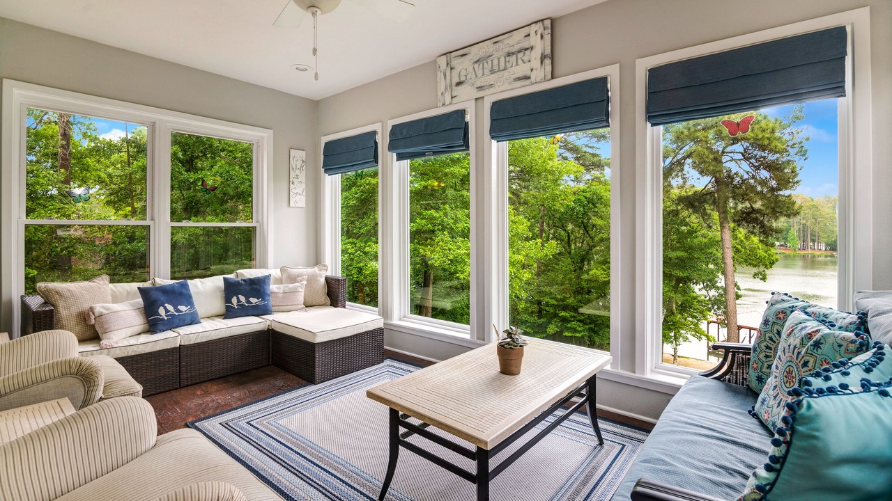 Photo of Livingroom in Holly Lake Ranch