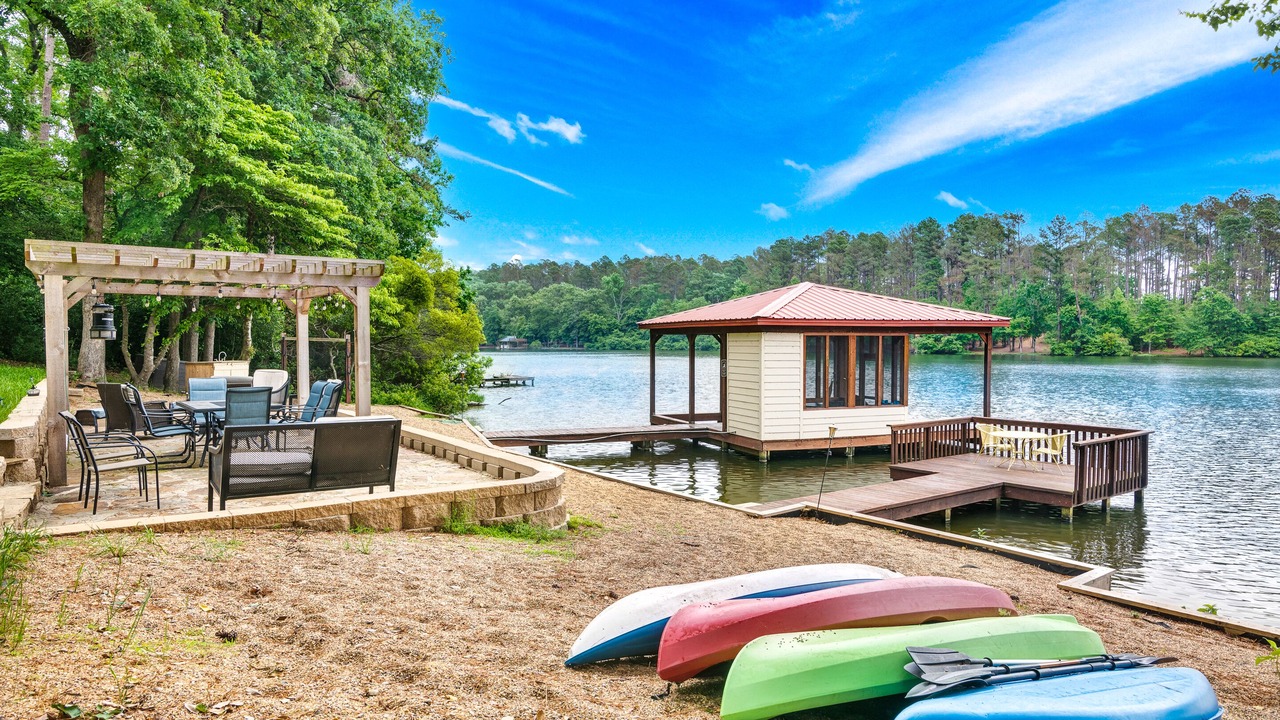 Photo of Others in Holly Lake Ranch