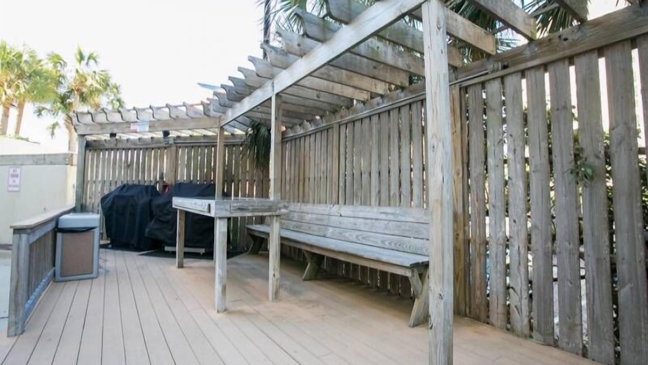 Photo of Patio Balcony in Four Mile Village