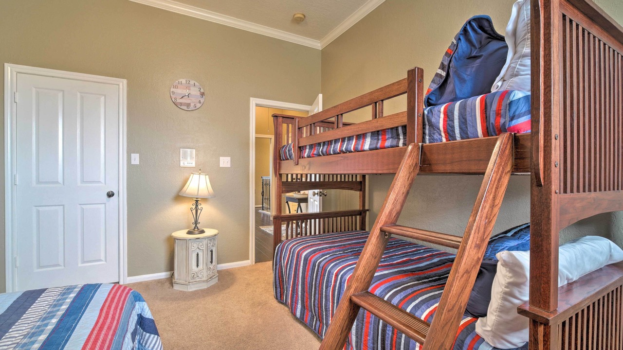Photo of Bedroom in April Sound