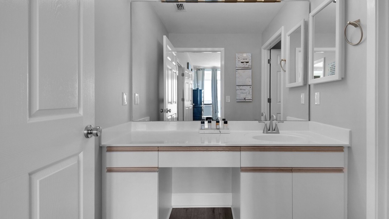 Photo of Bathroom in Navarre Beach