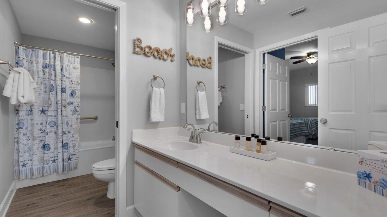 Photo of Bathroom in Navarre Beach
