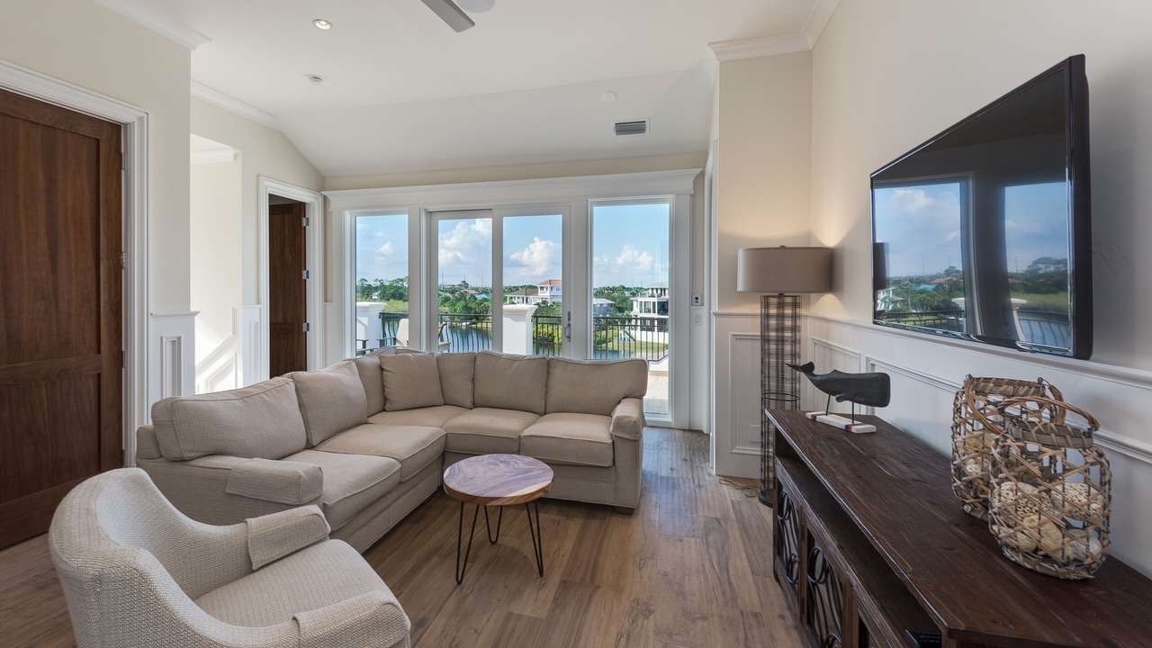 Photo of Livingroom in Destiny Grand Palms