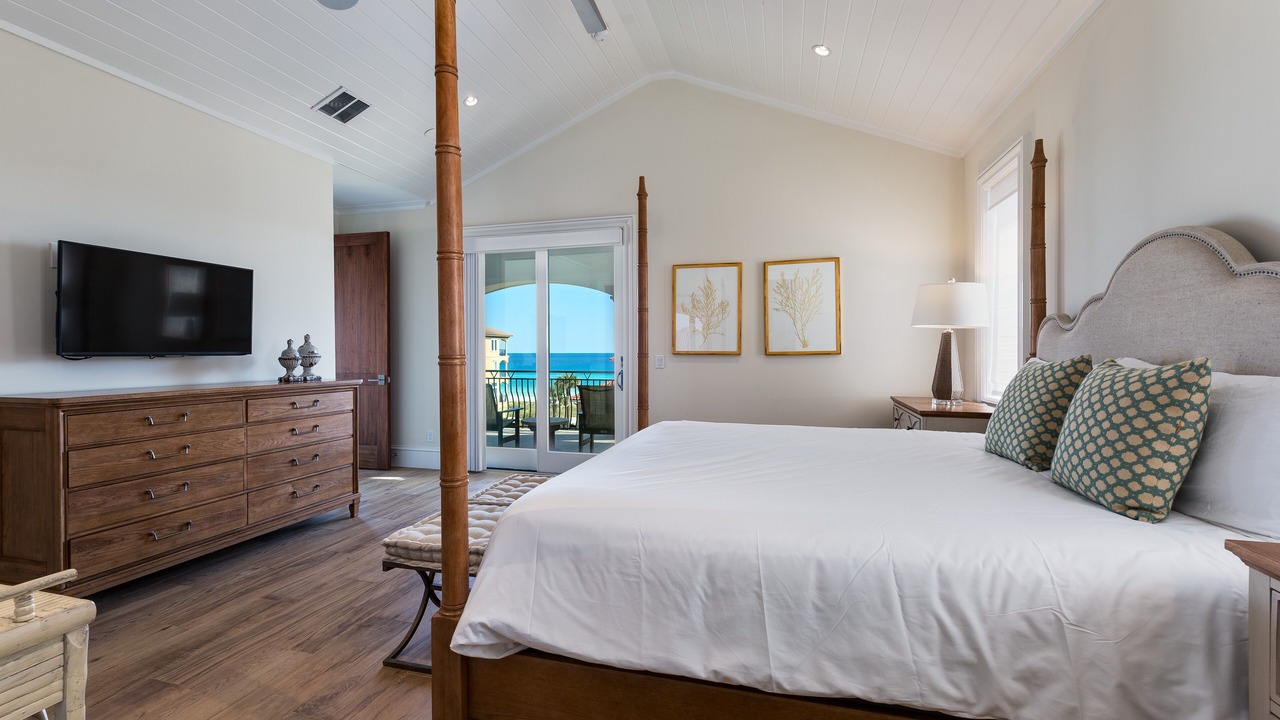 Photo of Bedroom in Destiny Grand Palms