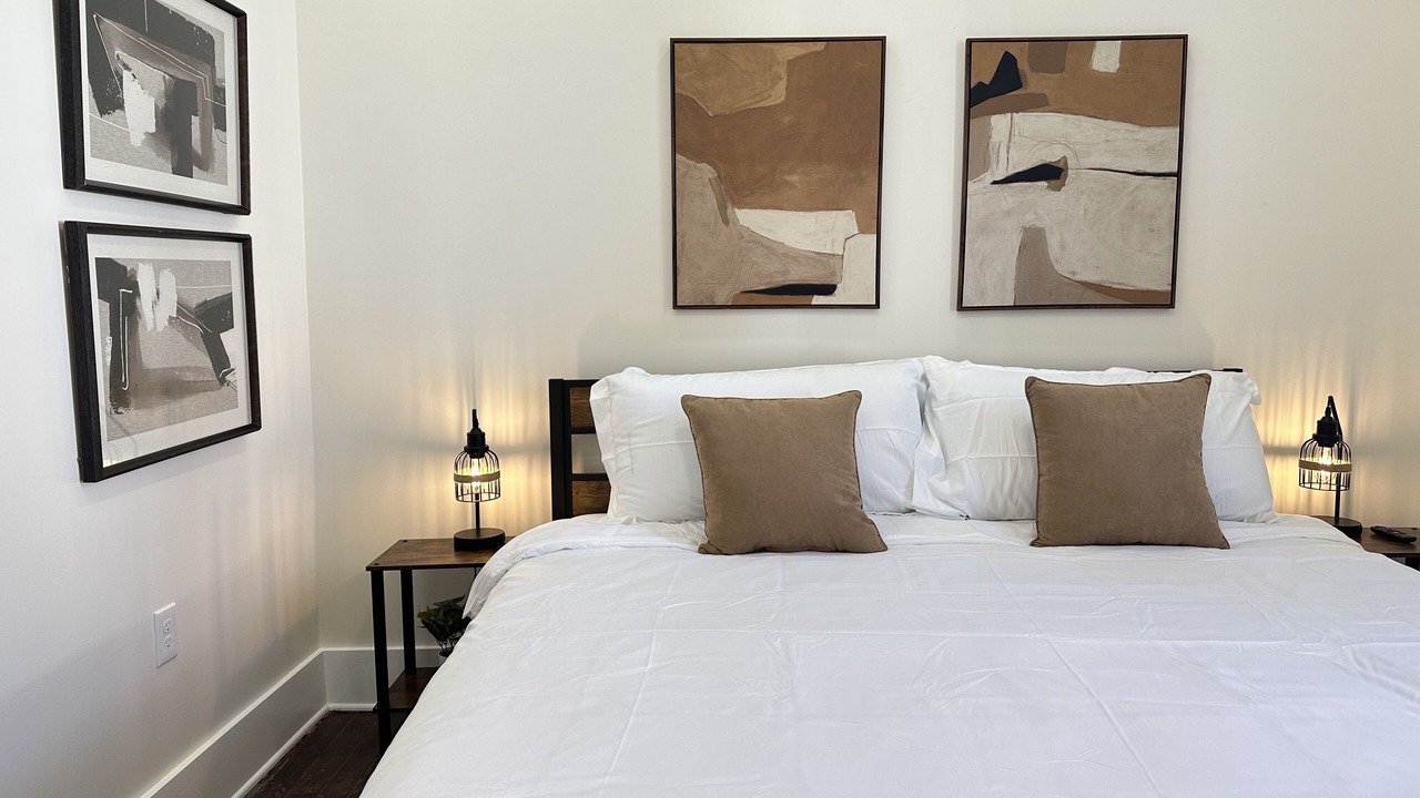 Photo of Bedroom in Mid-City
