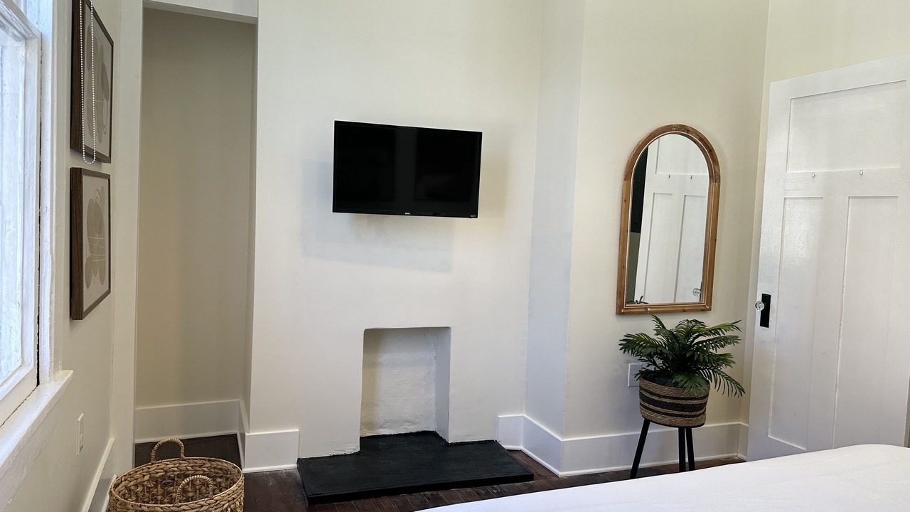 Photo of Bedroom in Mid-City