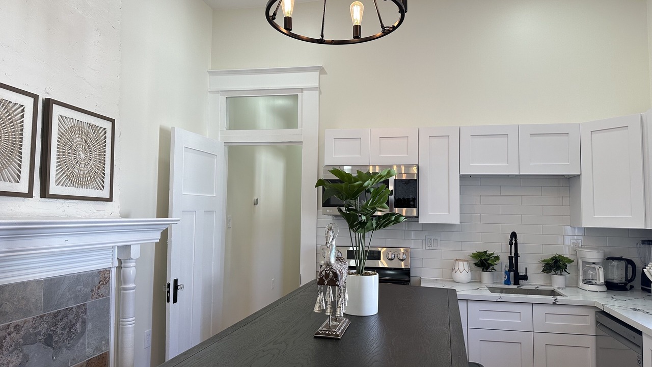 Photo of Kitchen in Mid-City
