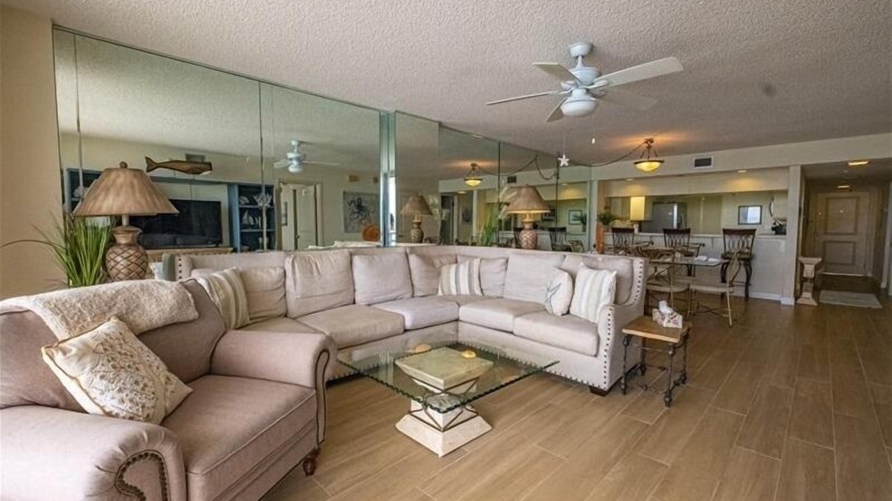 Photo of Livingroom in Ocean View Halifax Estates