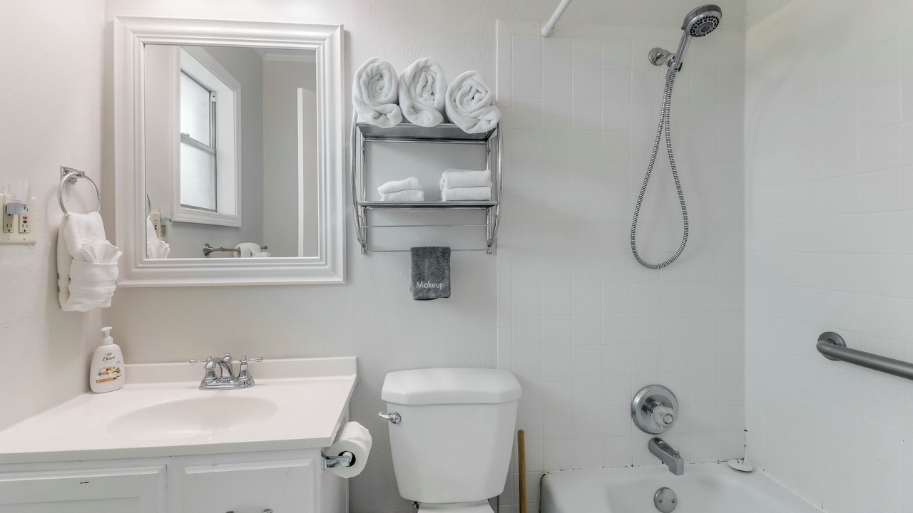 Photo of Bathroom in Long Beach