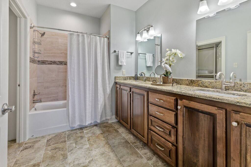 Photo of Bathroom in Hackberry