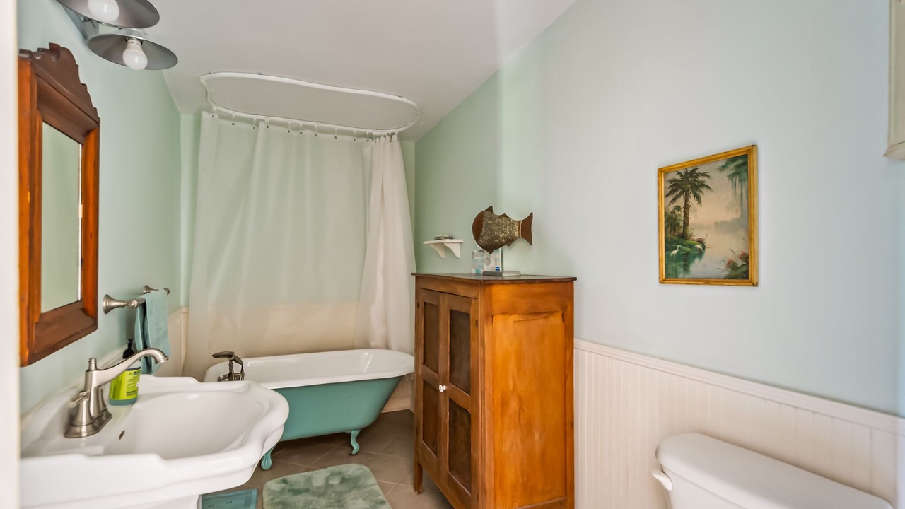 Photo of Bathroom in Wakulla Beach