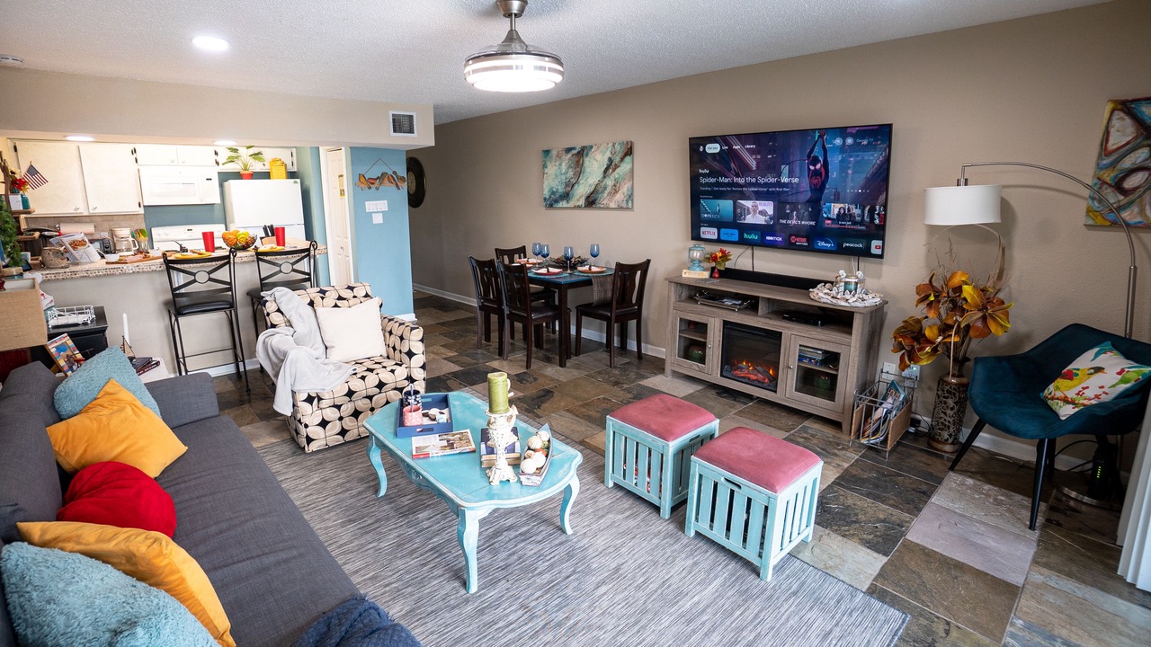 Photo of Livingroom in Walden on Lake Conroe