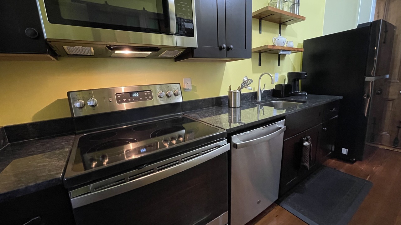 Photo of Kitchen in Seventh Ward