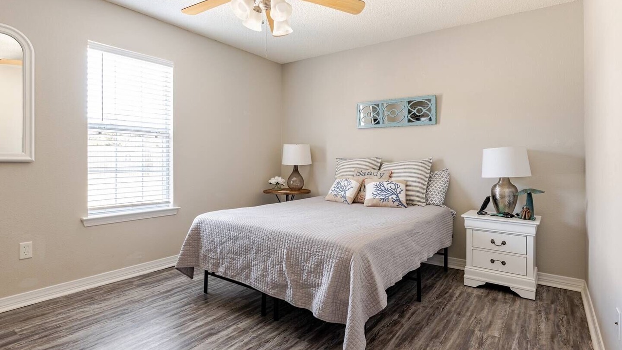 Photo of Bedroom in Ono Island