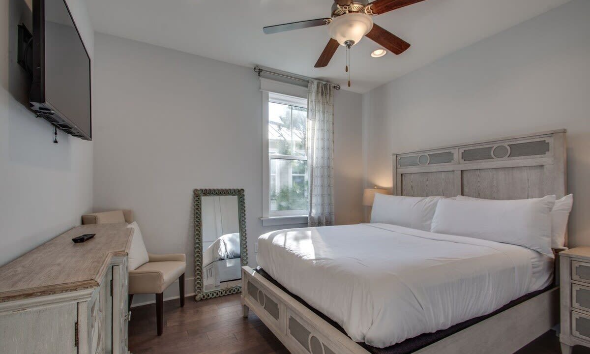 Photo of Bedroom in Santa Rosa Beach