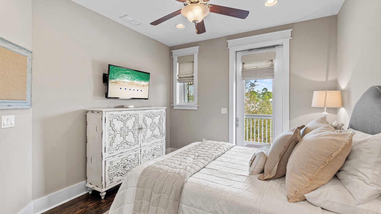 Photo of Bedroom in Santa Rosa Beach