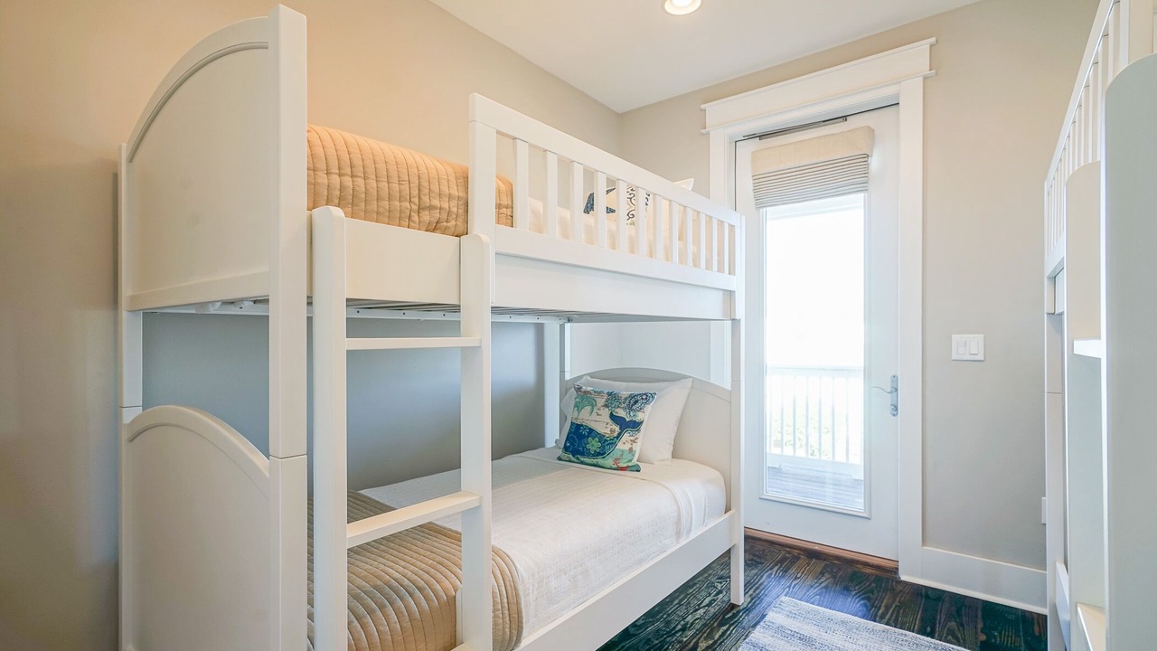 Photo of Bedroom in Santa Rosa Beach