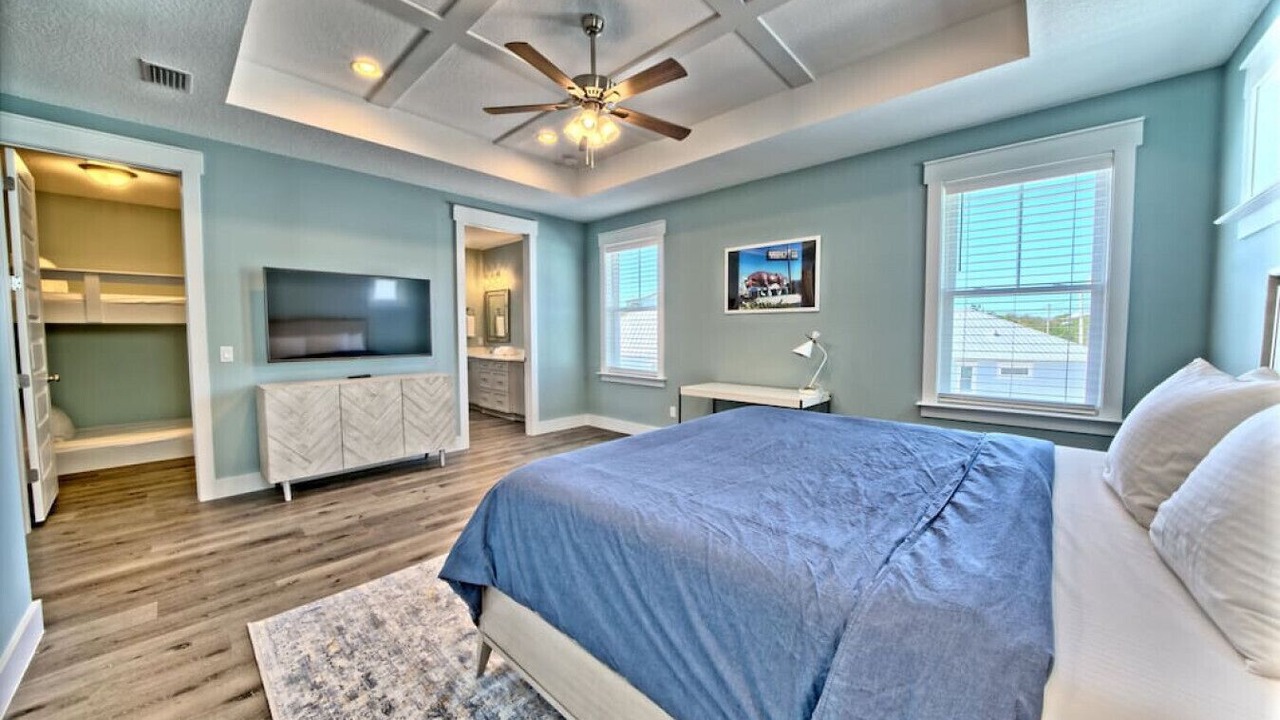 Photo of Bedroom in Miramar Beach