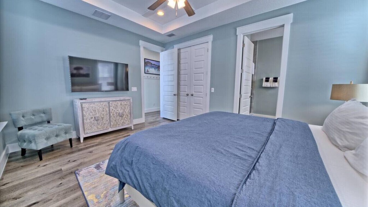 Photo of Bedroom in Miramar Beach