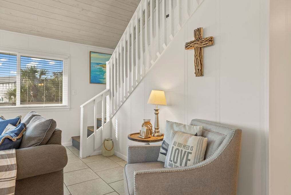 Photo of Livingroom in Gulf Trace