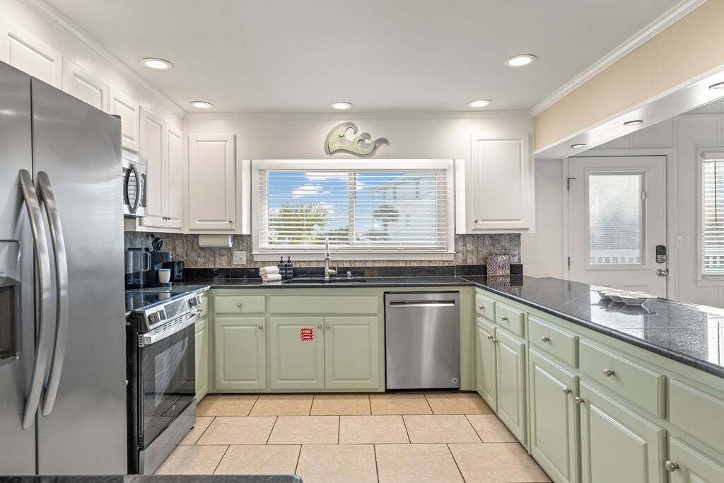 Photo of Kitchen in Gulf Trace