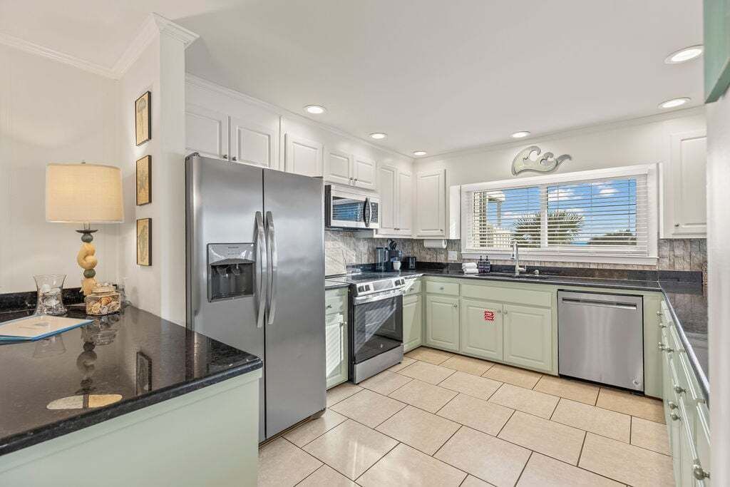 Photo of Kitchen in Gulf Trace