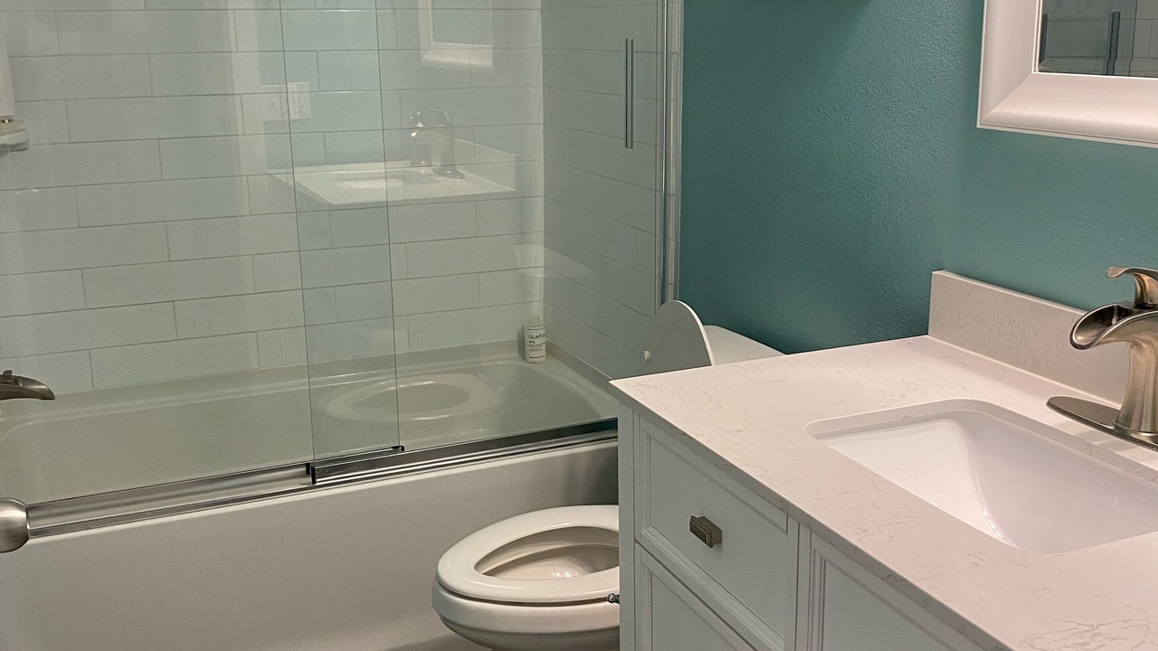 Photo of Bathroom in Thomas Drive