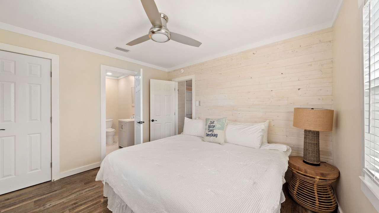 Photo of Bedroom in Bahama Beach