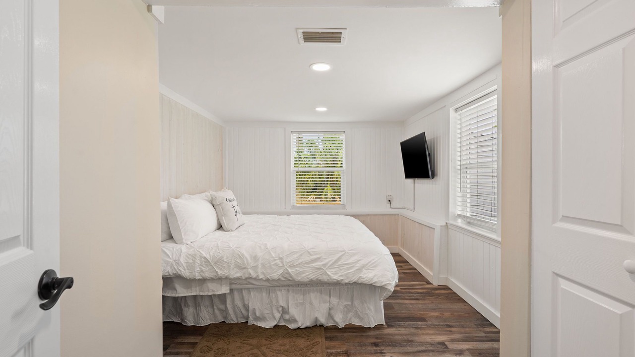 Photo of Bedroom in Bahama Beach