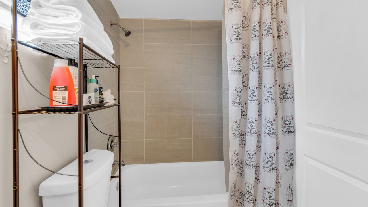 Photo of Bathroom in Lauderdale Lakes