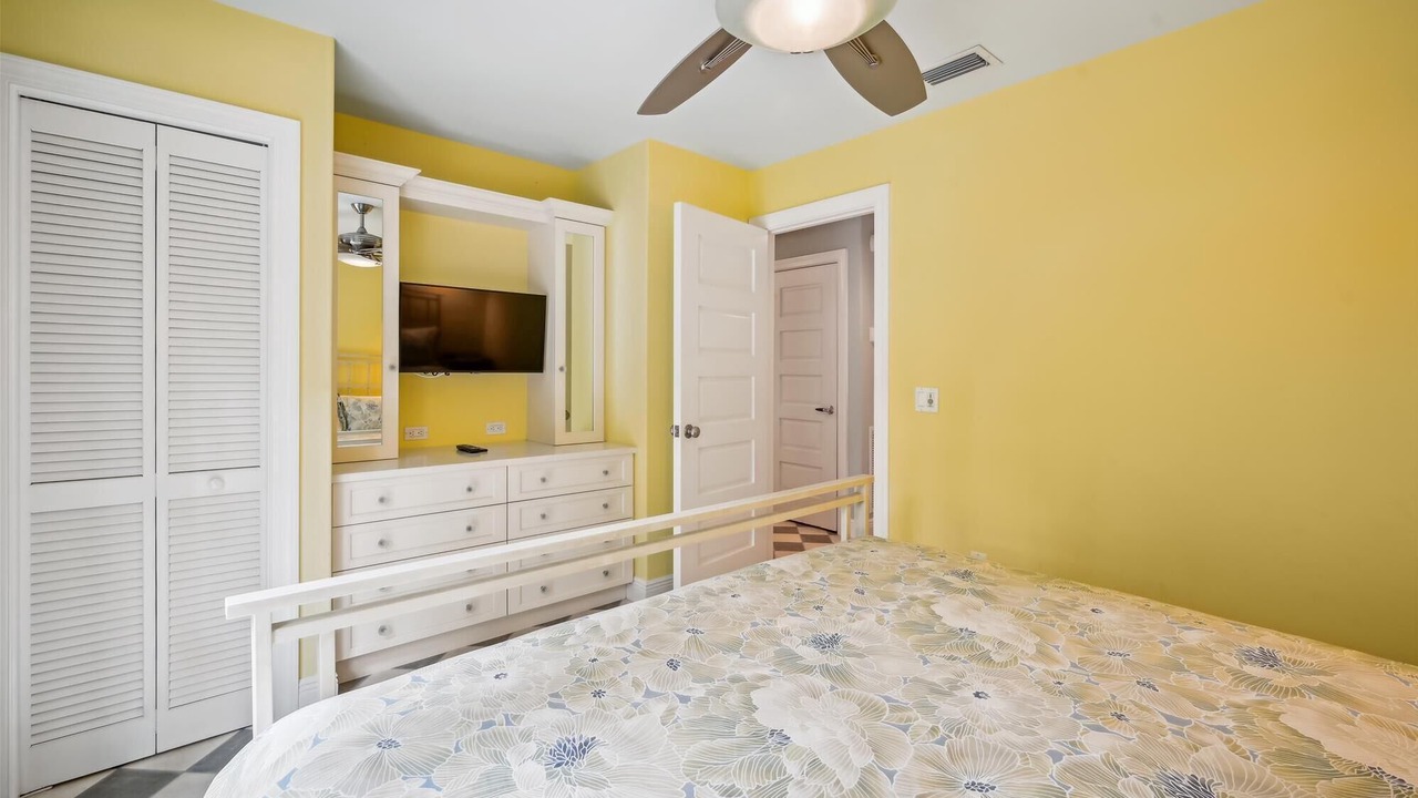 Photo of Bedroom in Holmes Beach