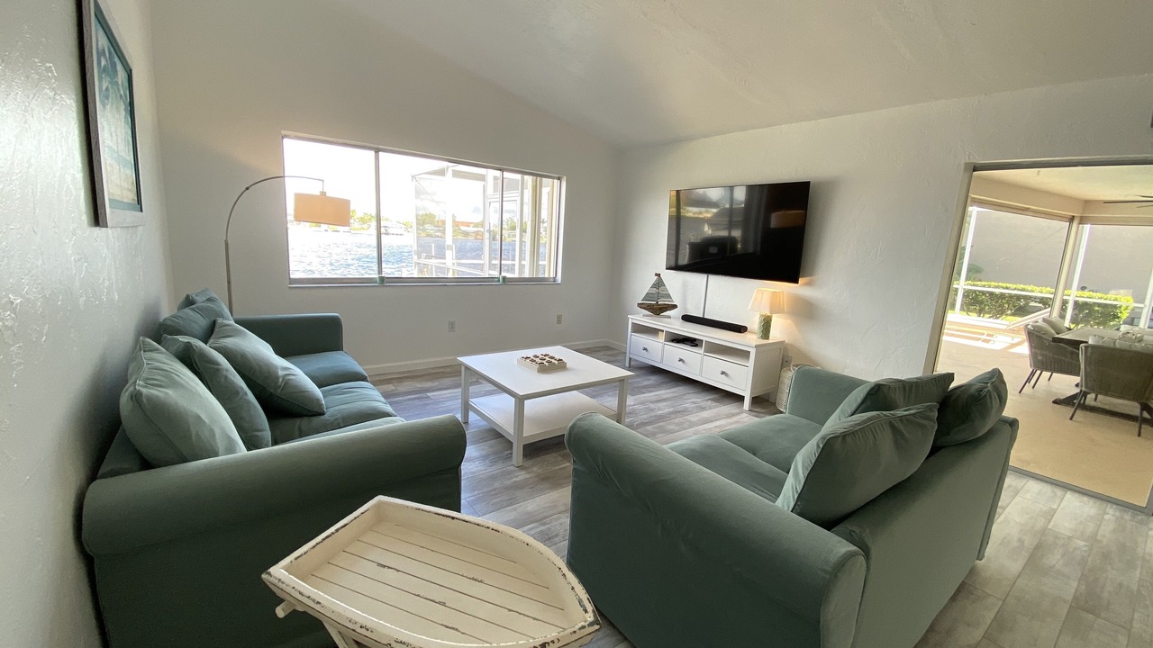 Photo of Livingroom in Eight Lakes