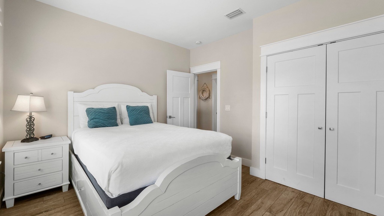 Photo of Bedroom in Inlet Beach Heights