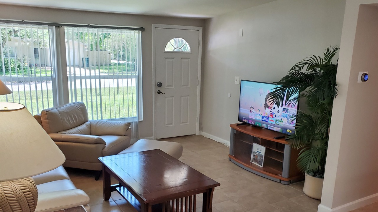 Photo of Livingroom in Southside