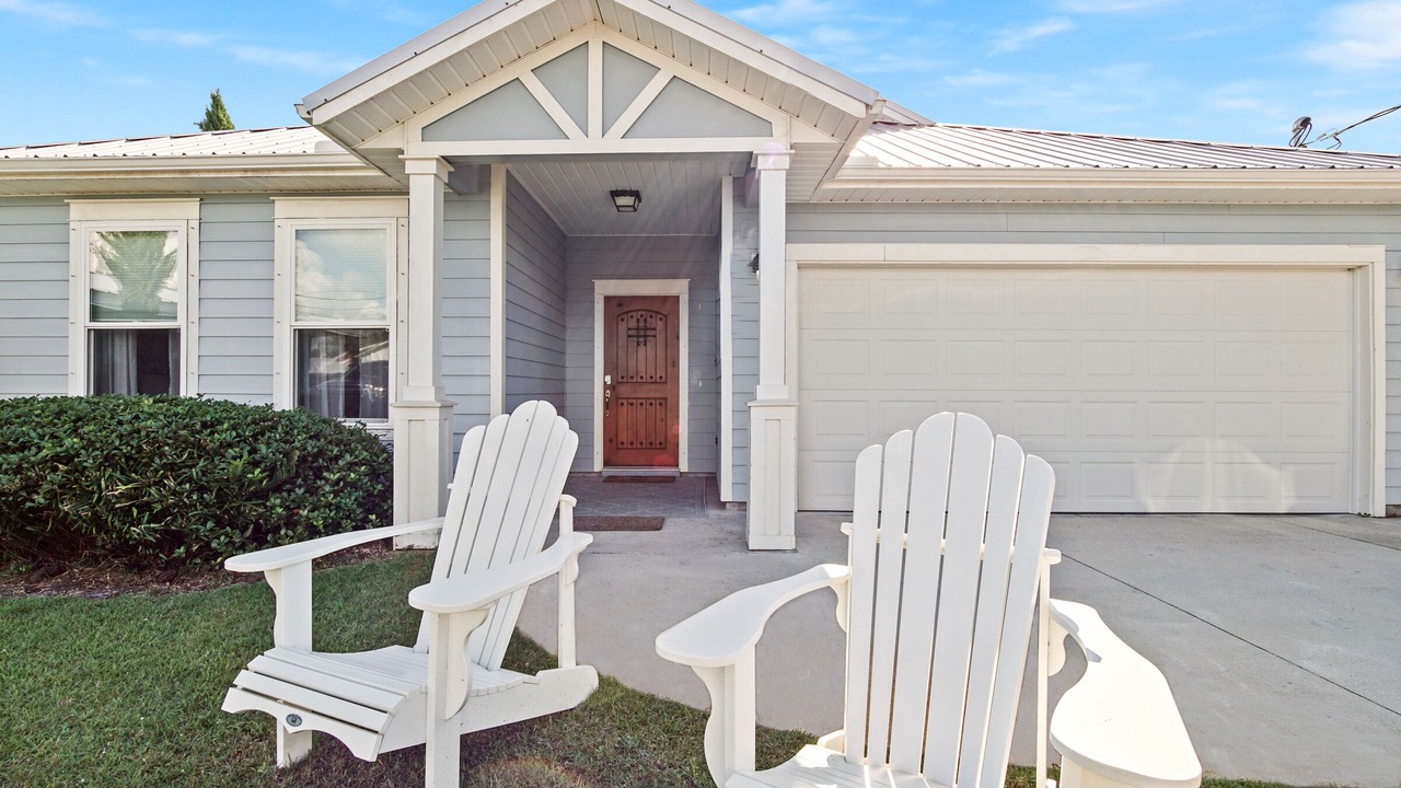 Photo of Patio Balcony in Kiska Beach