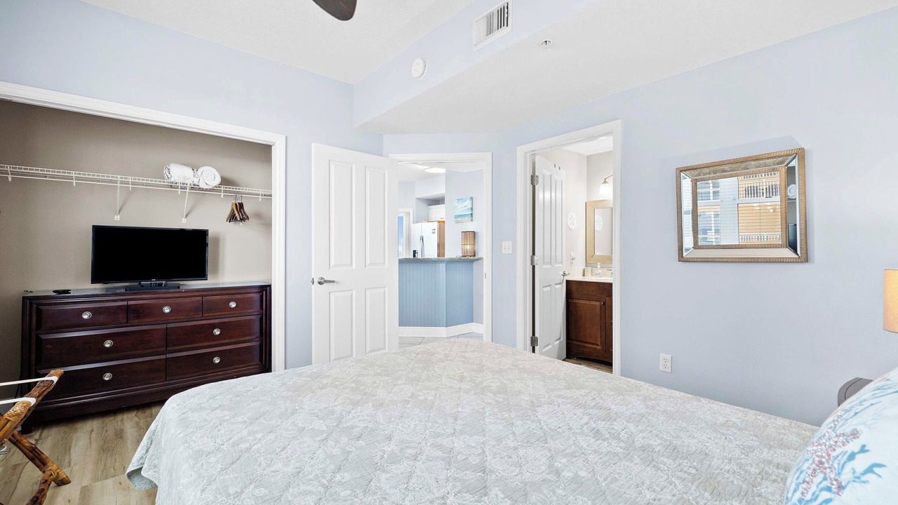 Photo of Bedroom in Miramar Beach