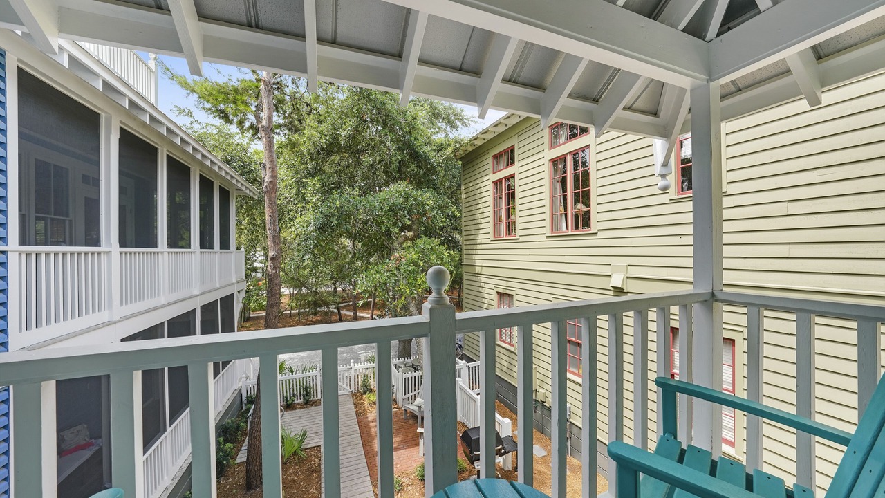 Photo of Patio Balcony in Seaside