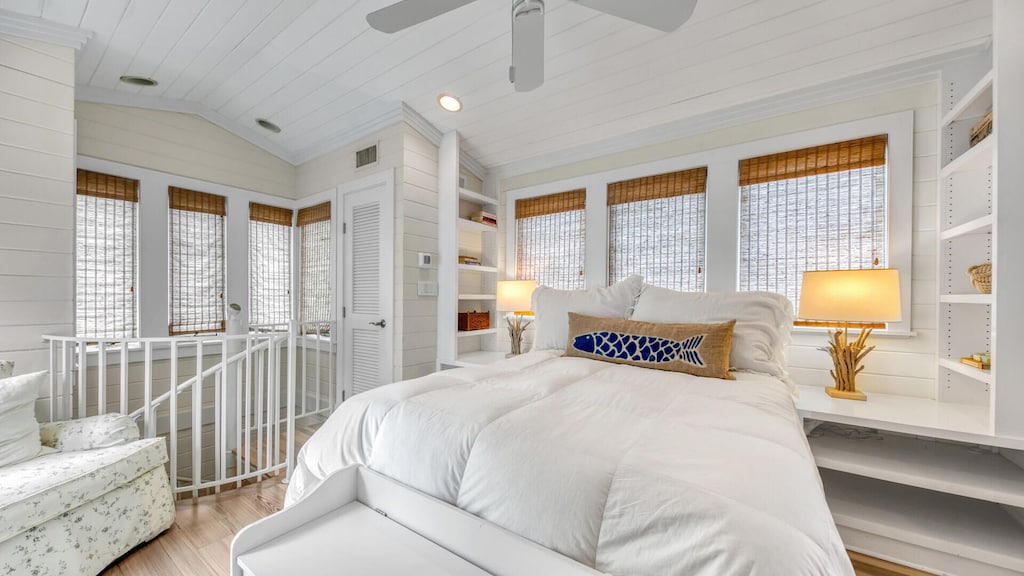Photo of Bedroom in Seaside