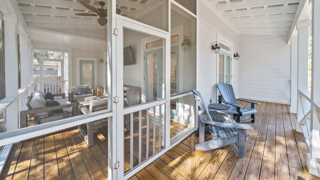Photo of Patio Balcony in White's Gulfview